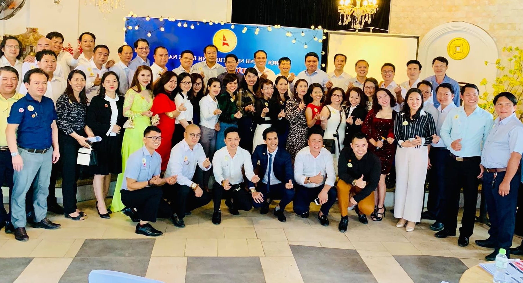 Đội ngũ từ điển cây thuốc